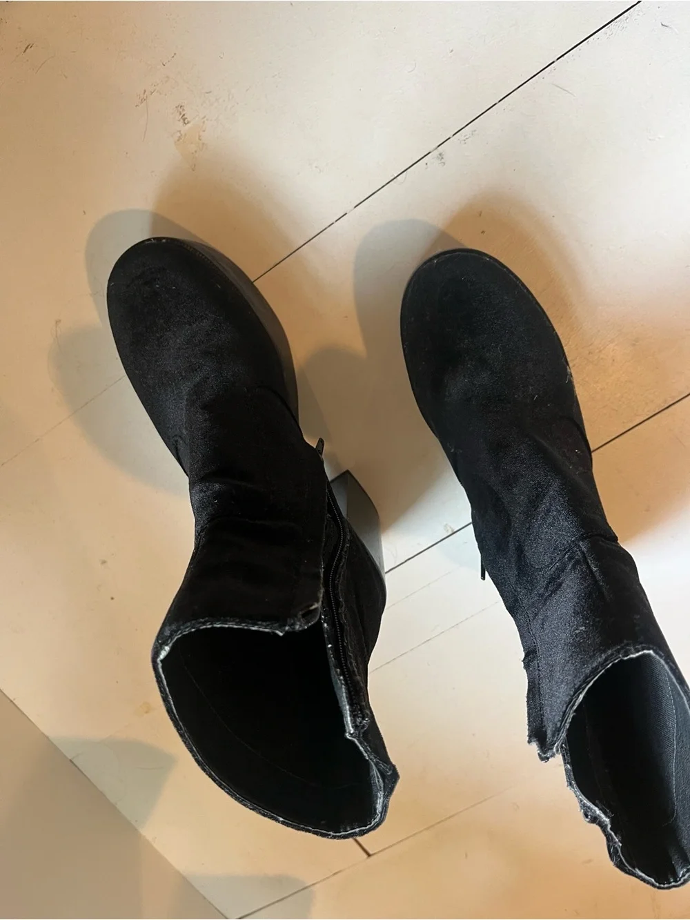 Black Women's Suede Ankle Boots